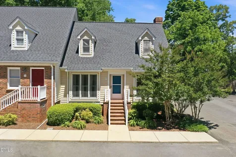 1121 Sherwood Drive Burlington NC 27215