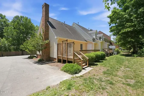 1121 Sherwood Drive Burlington NC 27215