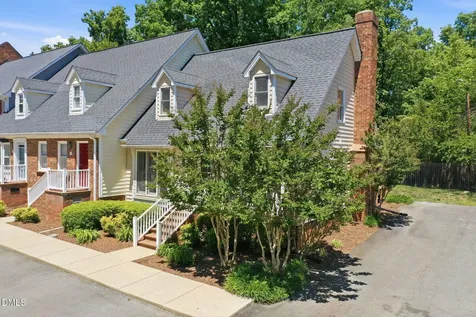 1121 Sherwood Drive Burlington NC 27215
