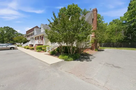 1121 Sherwood Drive Burlington NC 27215