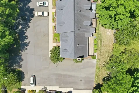 1121 Sherwood Drive Burlington NC 27215