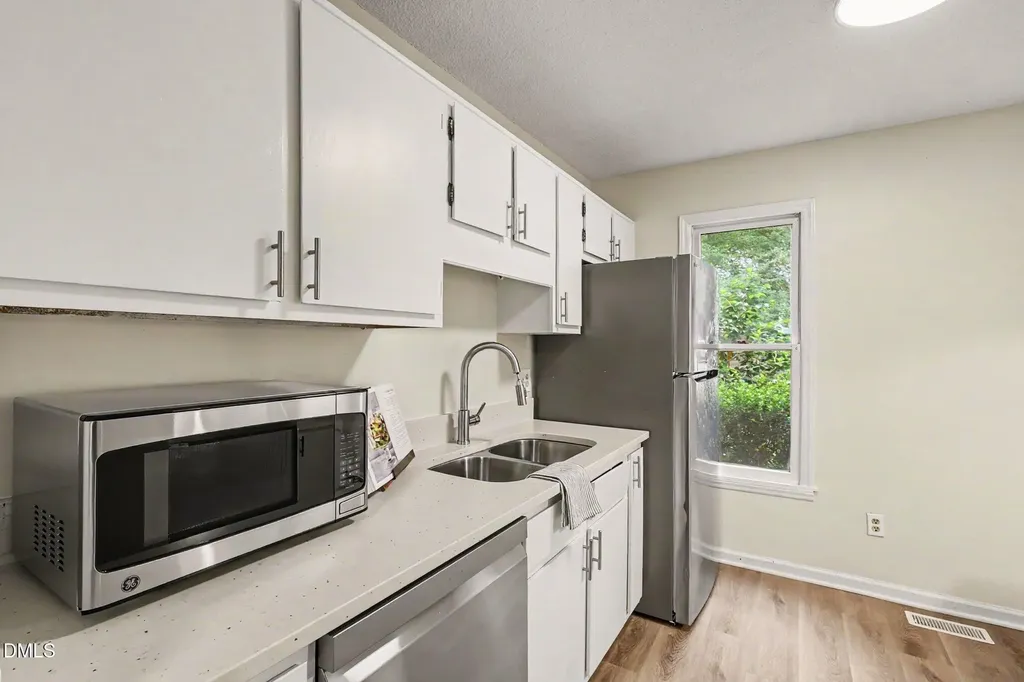 6509 English Oaks Drive Raleigh NC 27615