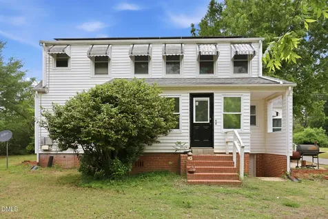 203 Vernon Street Broadway NC 27505
