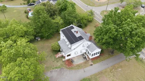 203 Vernon Street Broadway NC 27505