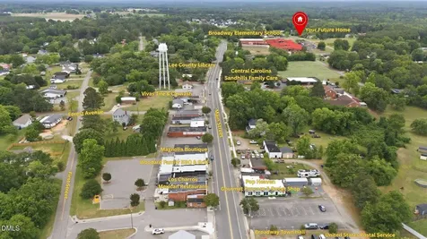 203 Vernon Street Broadway NC 27505