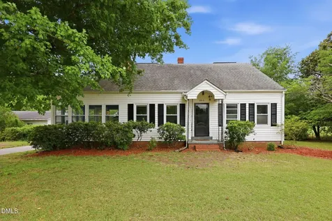 203 Vernon Street Broadway NC 27505