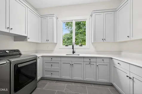 608 Webster Street Cary NC 27511
