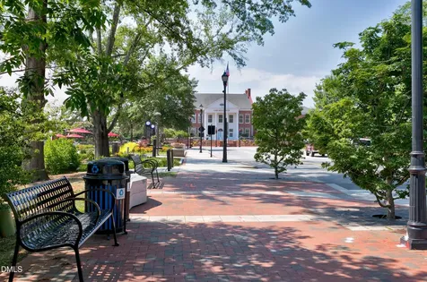 608 Webster Street Cary NC 27511