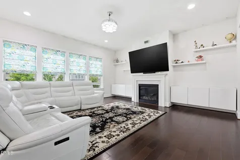 220 Leyton Lane Cary NC 27519