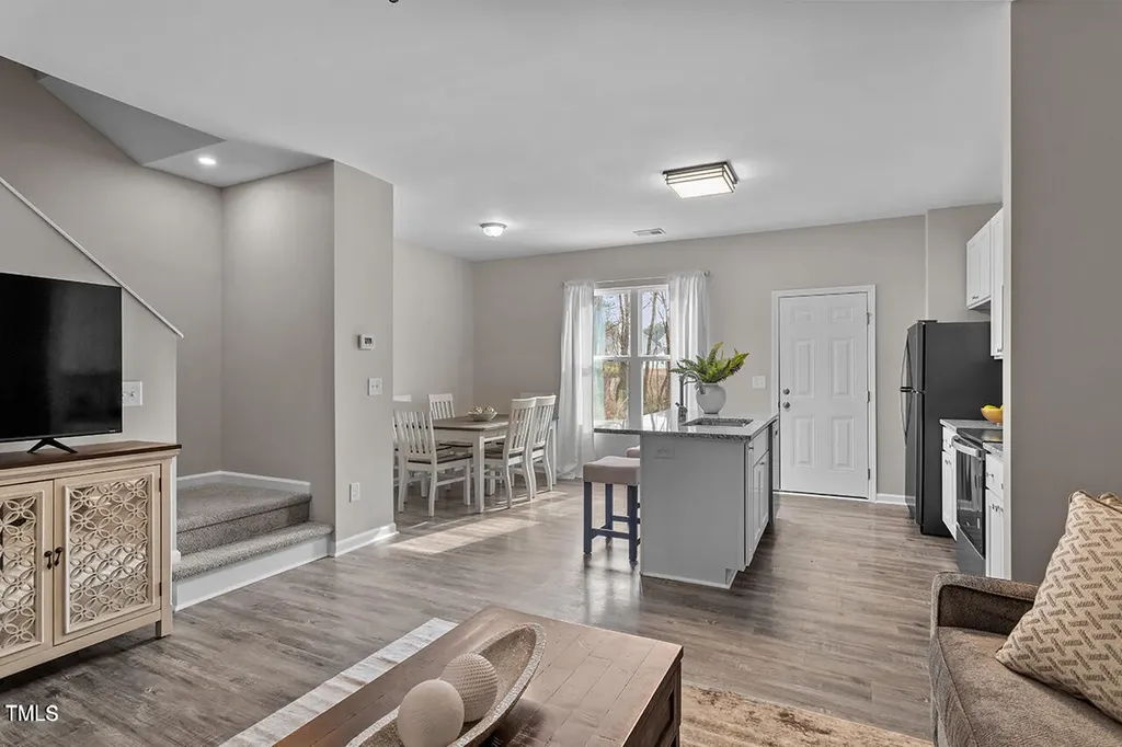 878 John Street Clayton NC 27520