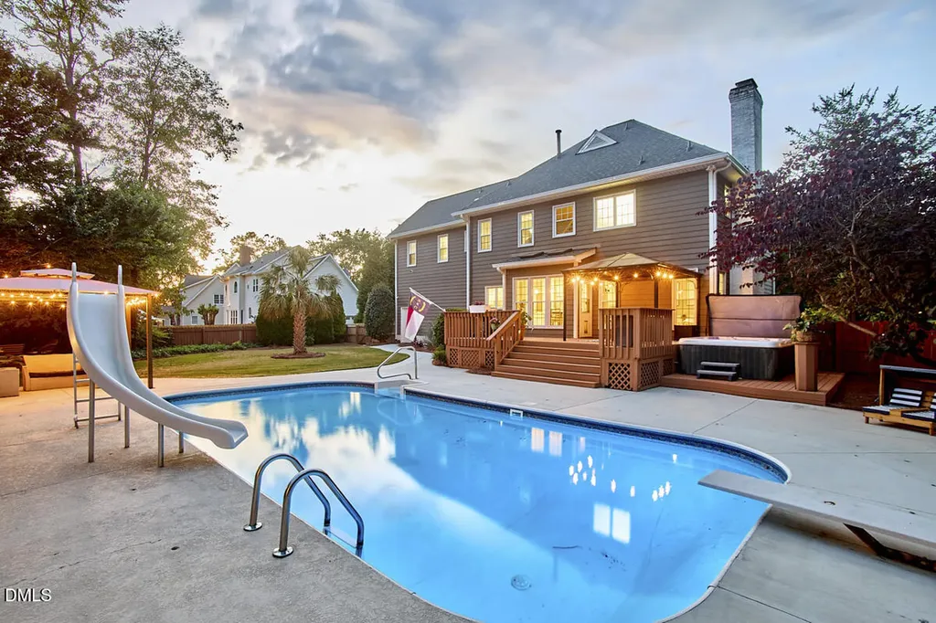 105 Weatherly Place Cary NC 27518