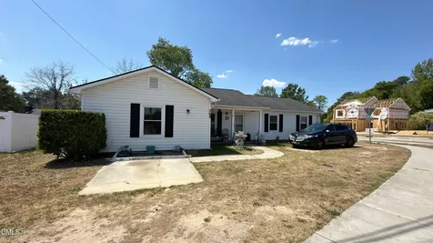 568 Glensford Drive Fayetteville NC 28314
