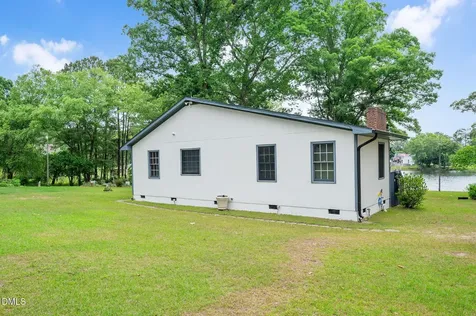 3007 Red Circle Willow Springs NC 27592