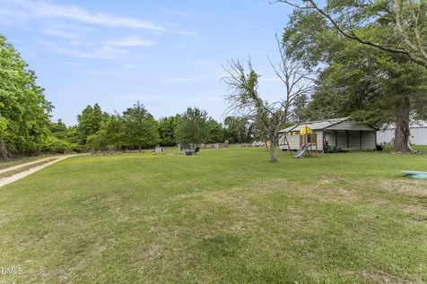 616 Trail End Lane Newton Grove NC 28366