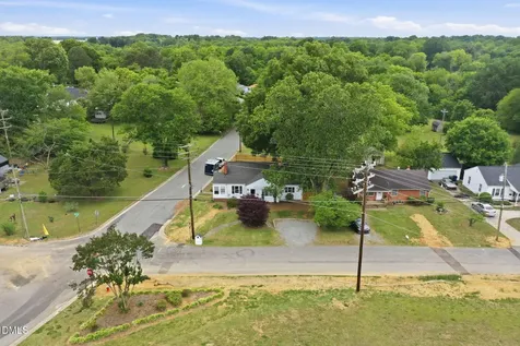 215 Home Avenue Graham NC 27253