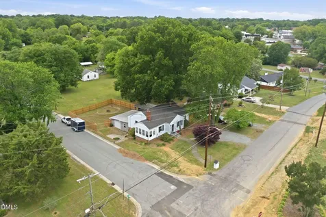 215 Home Avenue Graham NC 27253