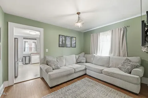 215 Home Avenue Graham NC 27253