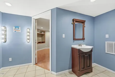 215 Home Avenue Graham NC 27253