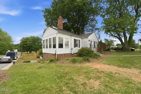 215 Home Avenue Graham NC 27253