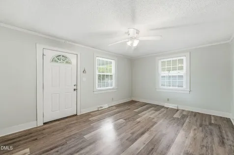 1627 Melody Lane Burlington NC 27215