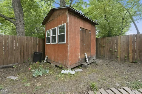 1627 Melody Lane Burlington NC 27215