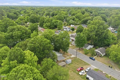 1627 Melody Lane Burlington NC 27215