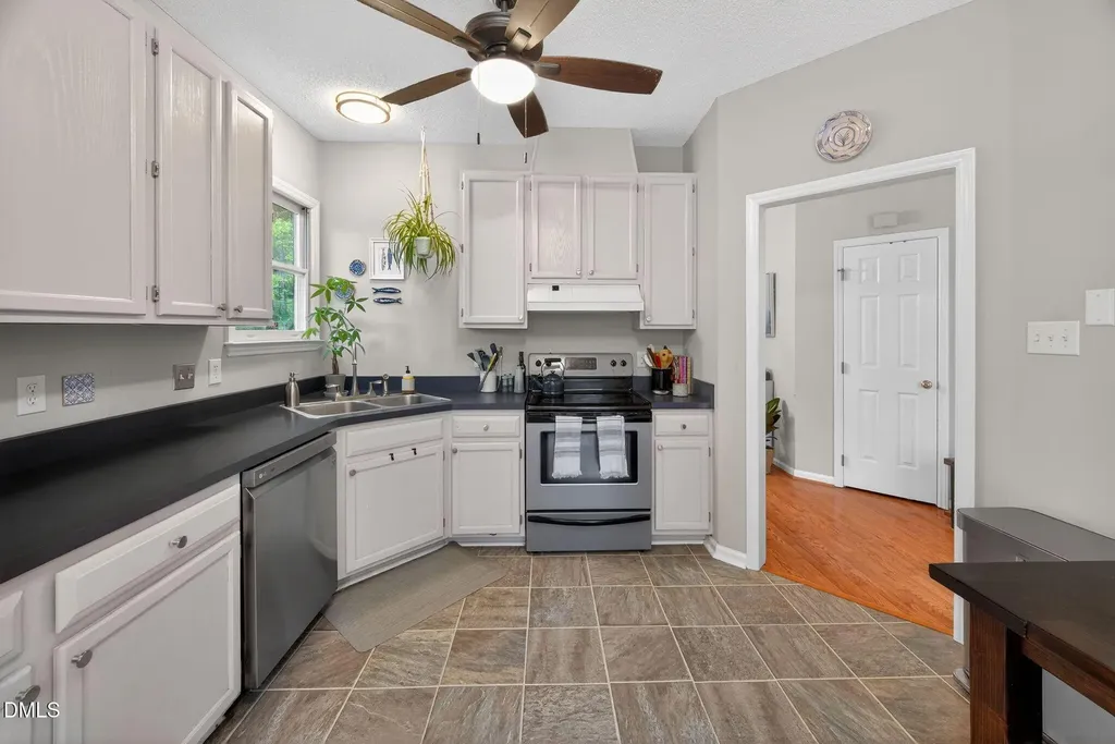 3838 Carnegie Lane Raleigh NC 27612