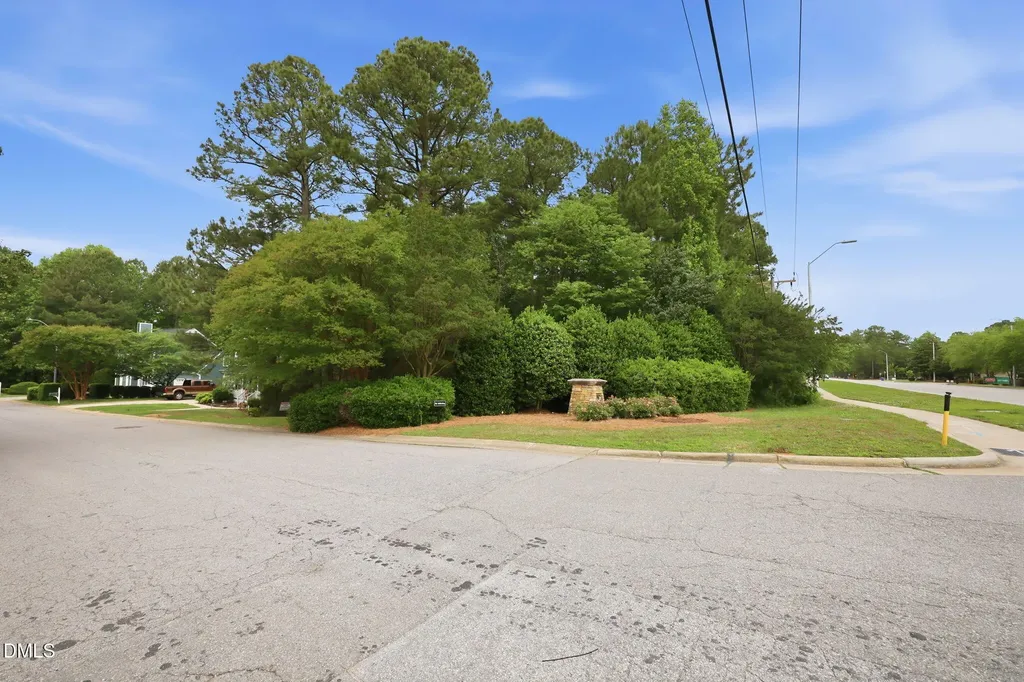 817 Oakhall Drive Holly Springs NC 27540