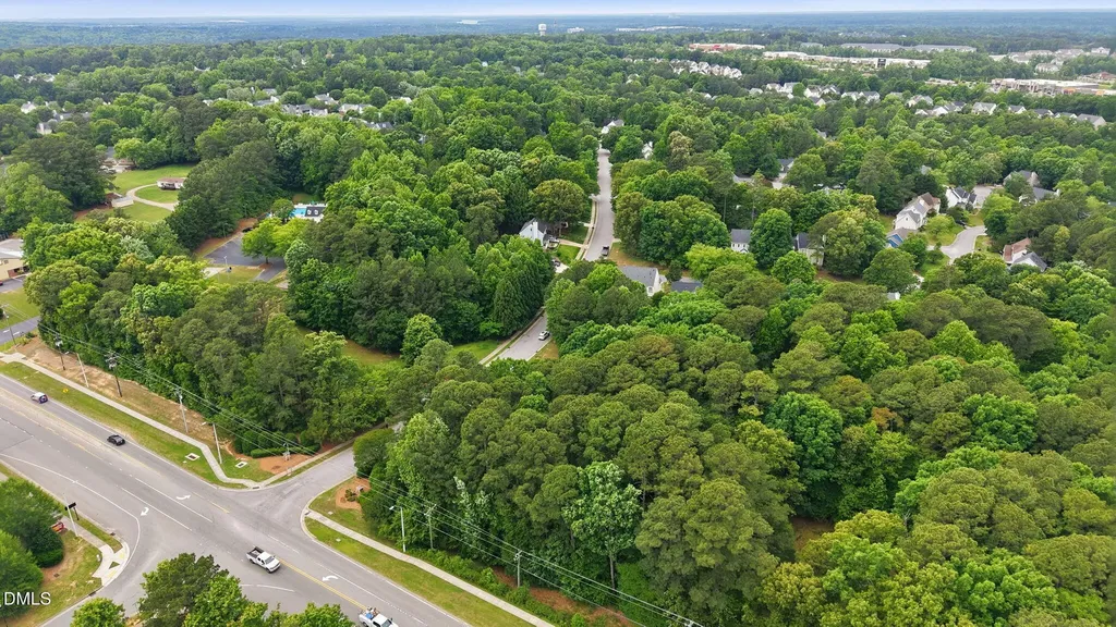 817 Oakhall Drive Holly Springs NC 27540