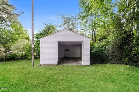723 S Smith Street Nashville NC 27856