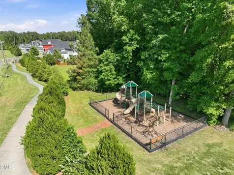139 Larkin Lane Chapel Hill NC 27516