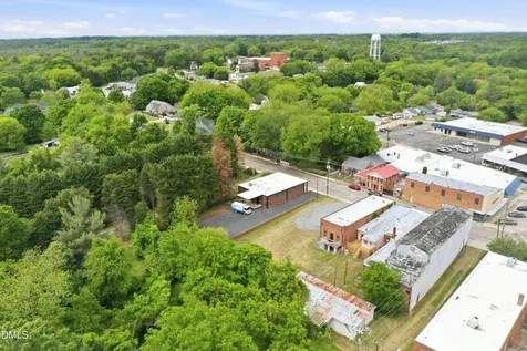 43 W Main Street W Yanceyville NC 27379