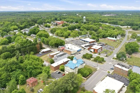 43 W Main Street W Yanceyville NC 27379