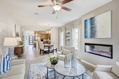 127 White Azalea Way Benson NC 27504