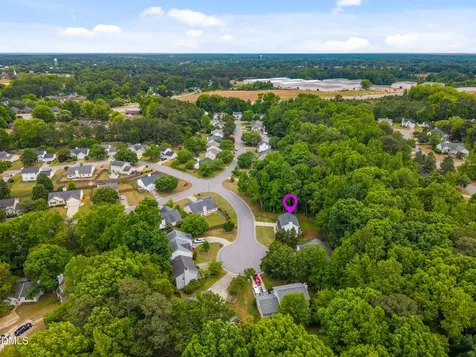 809 Swan Hill Court Fuquay Varina NC 27526
