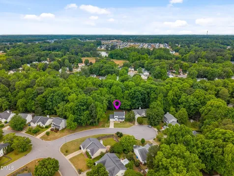 809 Swan Hill Court Fuquay Varina NC 27526