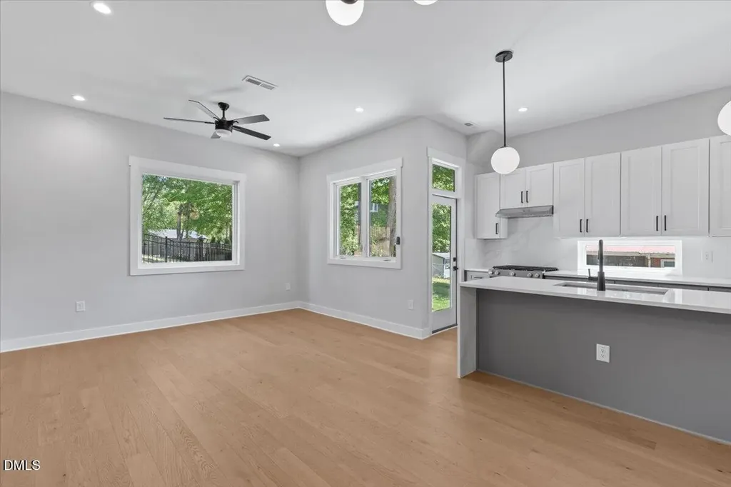 543 Bragg Street Raleigh NC 27610