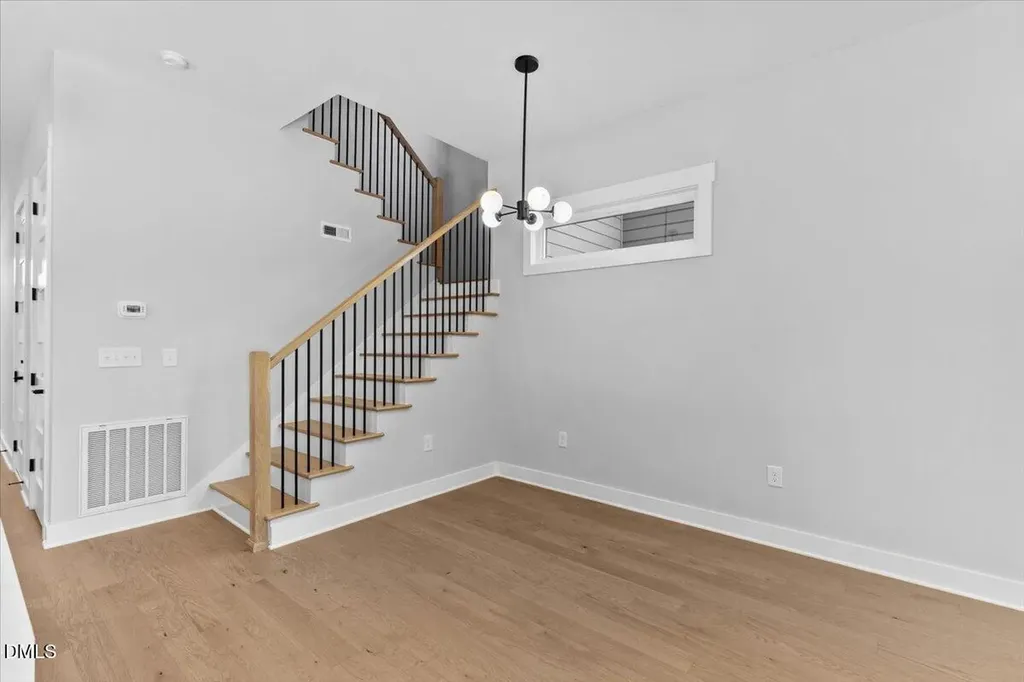 543 Bragg Street Raleigh NC 27610