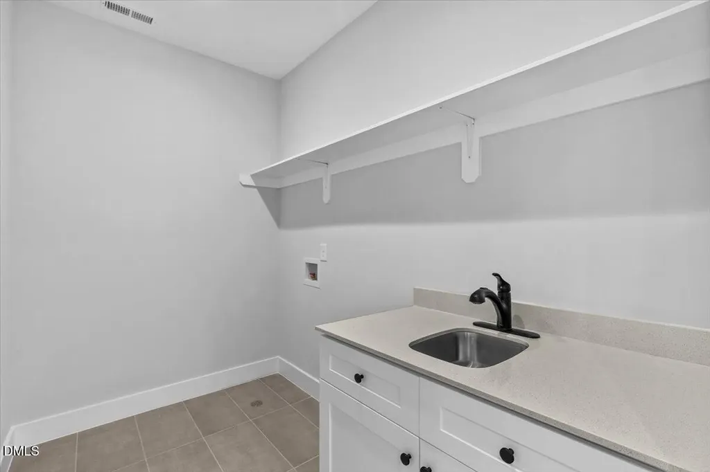 543 Bragg Street Raleigh NC 27610
