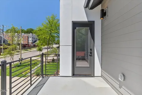 543 Bragg Street Raleigh NC 27610