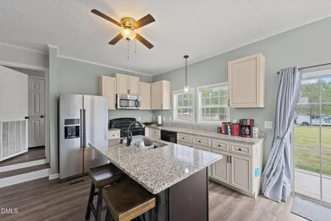 310 Carriage Loop Burlington NC 27217