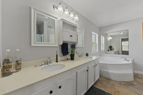 310 Carriage Loop Burlington NC 27217