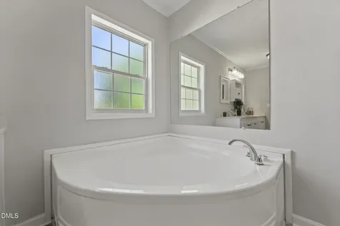 310 Carriage Loop Burlington NC 27217
