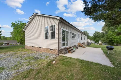 310 Carriage Loop Burlington NC 27217