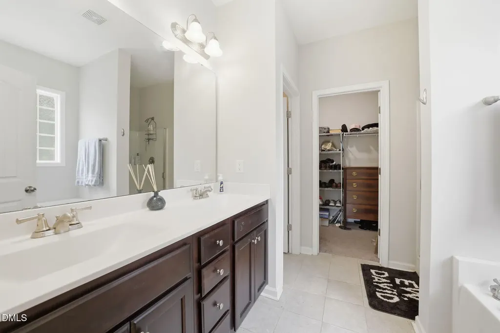 39 Fairview Street Clayton NC 27520
