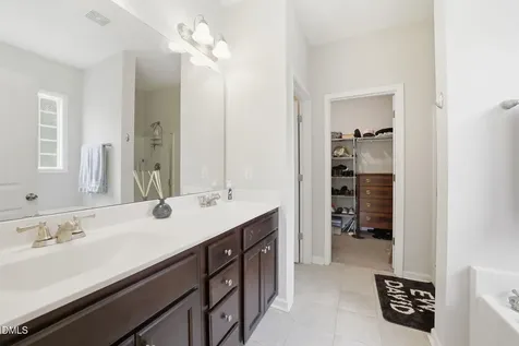 39 Fairview Street Clayton NC 27520