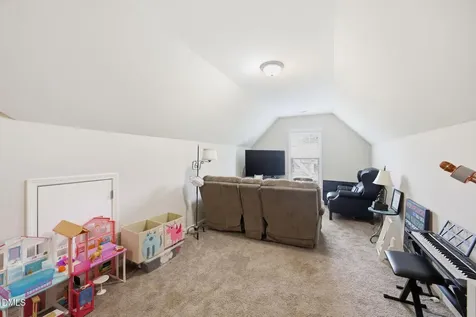 39 Fairview Street Clayton NC 27520
