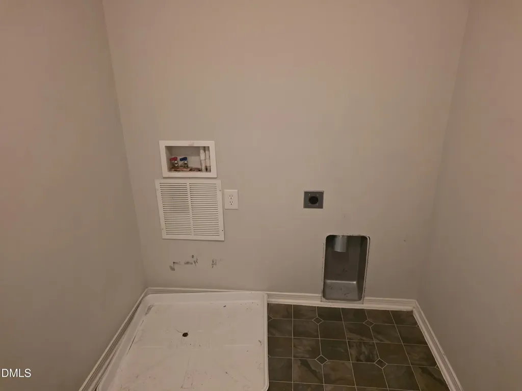 8208 Stone Cellar Drive Raleigh NC 27613