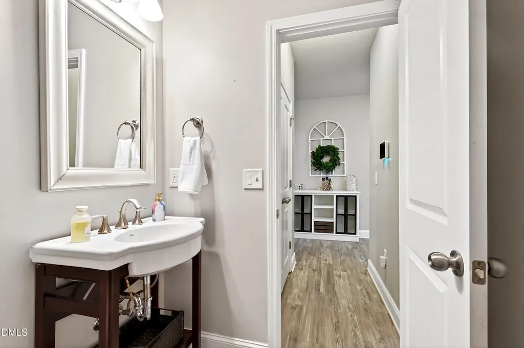 113 Lyonshall Street Fuquay Varina NC 27526