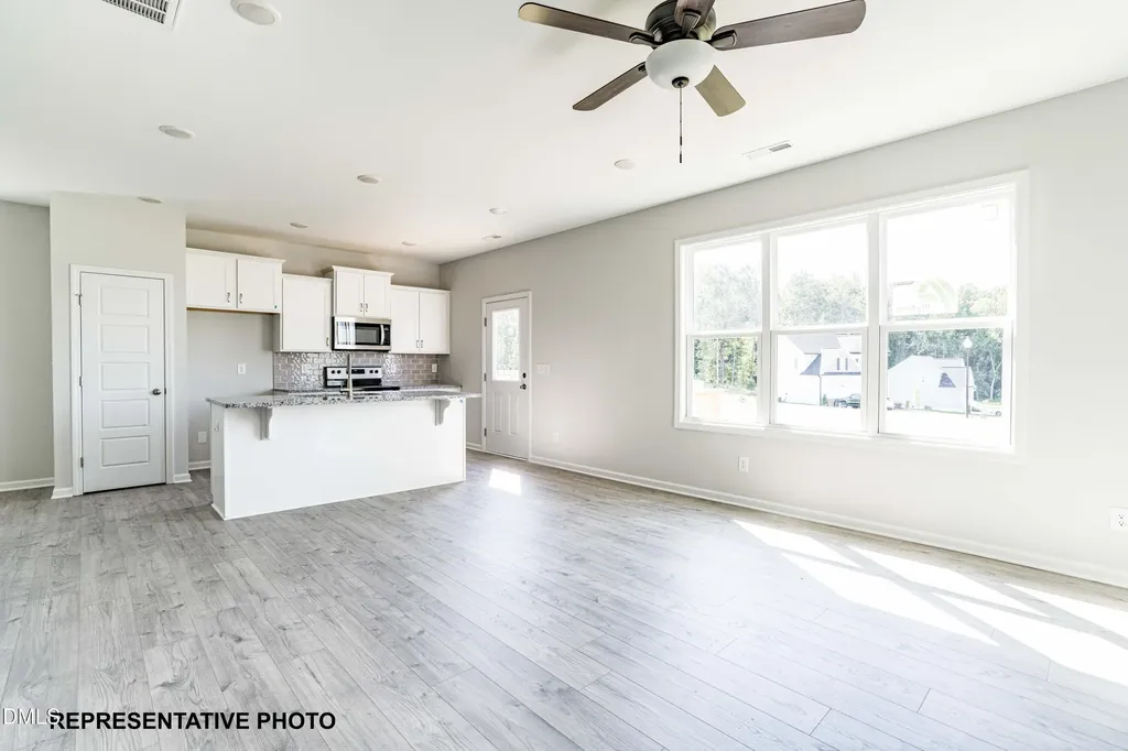 28 W Coulter Court Selma NC 27576